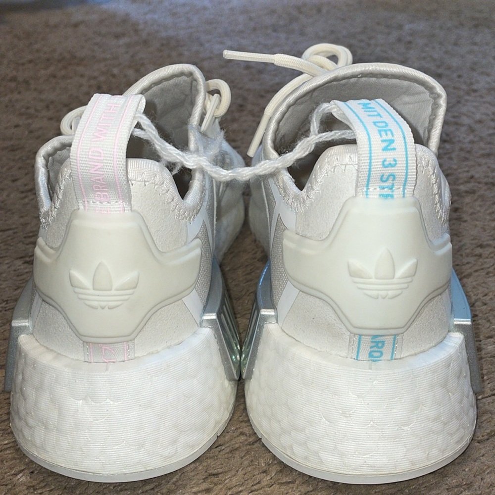 Adidas NMD_R1 J Core White Iridescent blue athletic youth/women shoes NWT - Picture 5 of 12